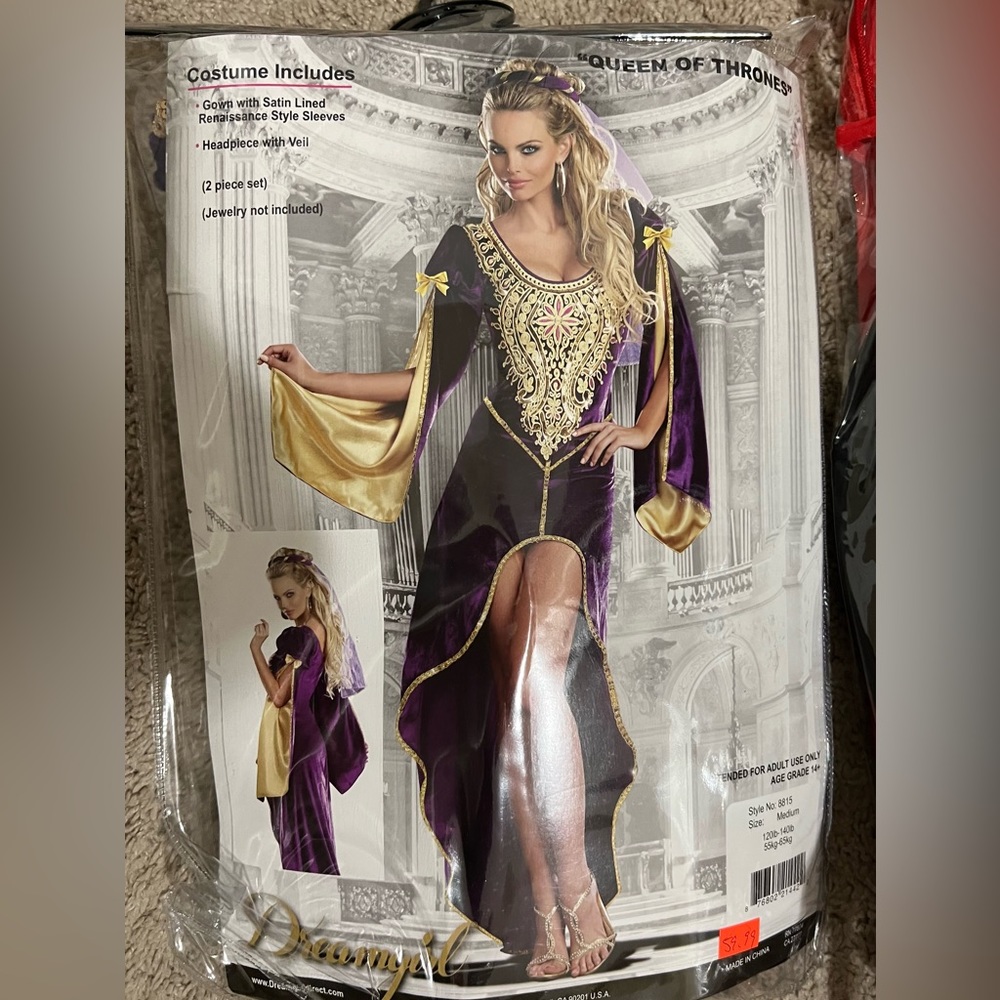 Regal, queen of thrones Halloween costume